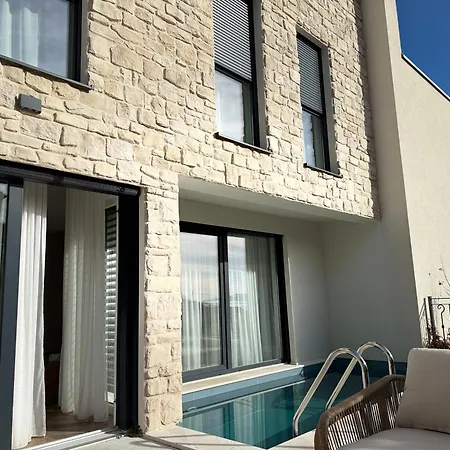 Laurus Nobilis Apartment